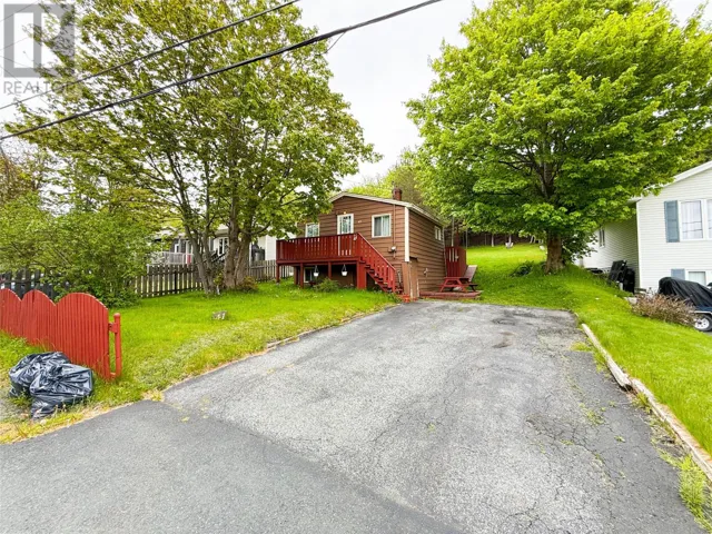 41 Hillview Drive, St. John's, Newfoundland & Labrador A1E1A8