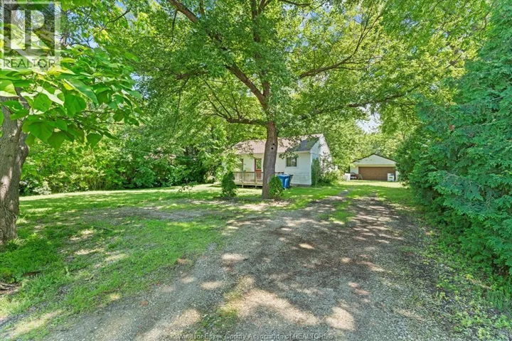 3555 County Rd 42, Windsor, Ontario N9A6J3