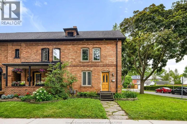 803 MONMOUTH ROAD, Windsor, Ontario N8Y3L5