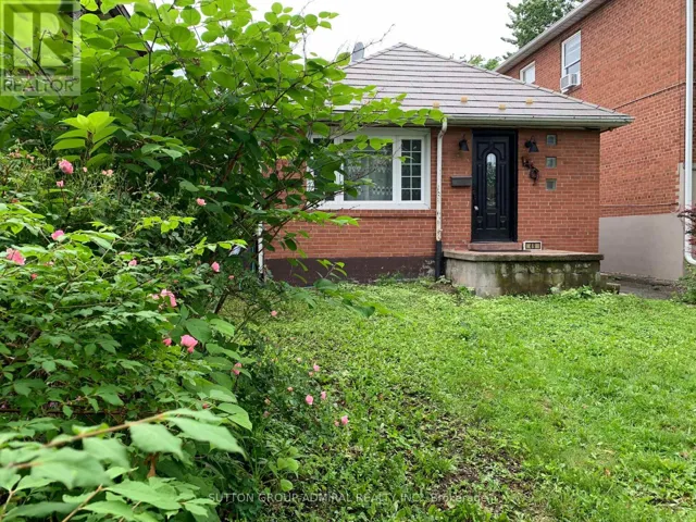 49 ARCADIAN CIRCLE, Toronto (Long Branch), Ontario M8W2Z4