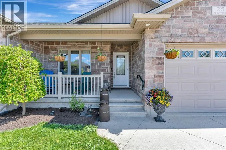 25 CLAYTON Street, Mitchell, Ontario N0K1N0