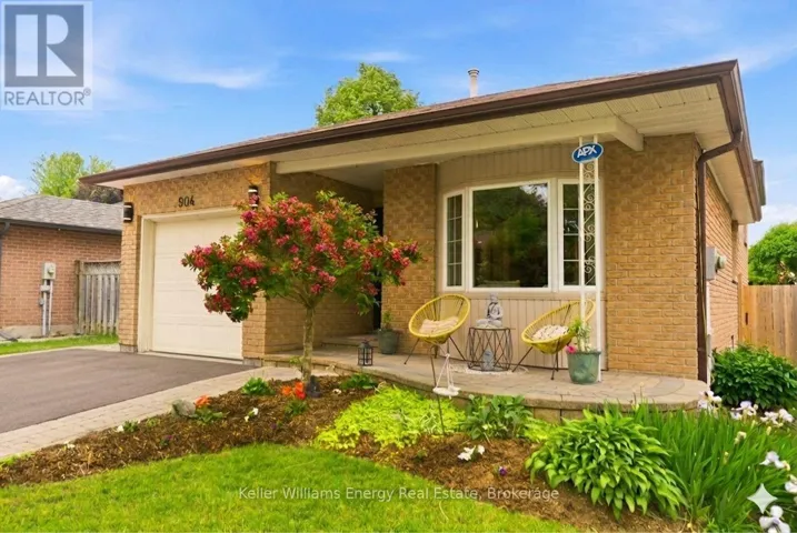 904 SOUTHGATE DRIVE, Oshawa (Donevan), Ontario L1H7Z9