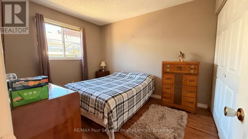 780
