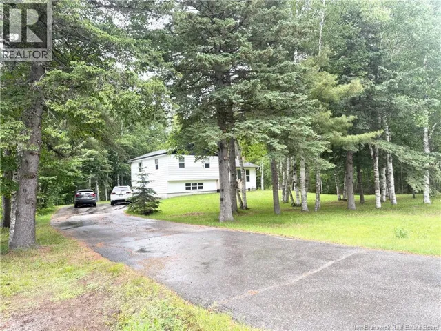 3 Honey Street, Chatham, New Brunswick E1N3R7