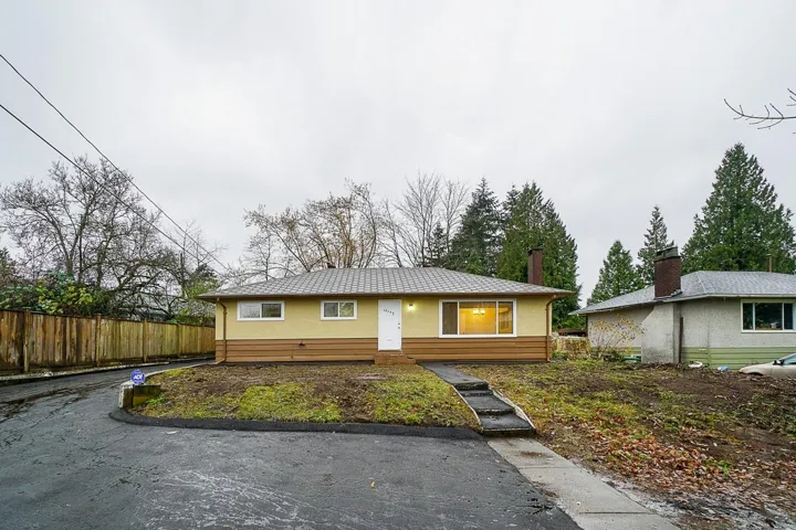 15144 CANARY DRIVE, Surrey, British Columbia V3R4V5