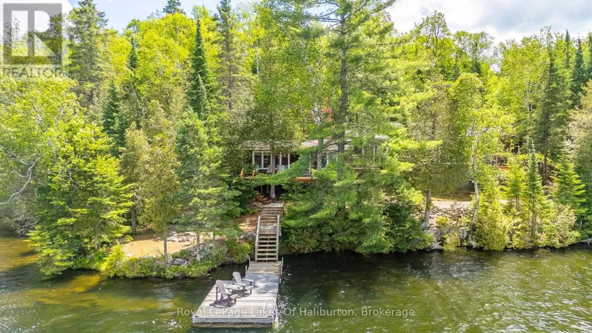 1270 QUARTZ LANE, Highlands East (Glamorgan), Ontario K0M1R0