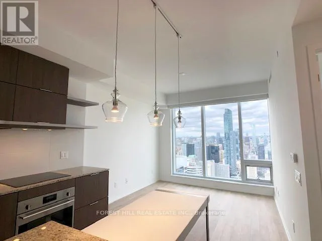 5301 - 197 YONGE STREET, Toronto (Church-Yonge Corridor), Ontario M5B1M4