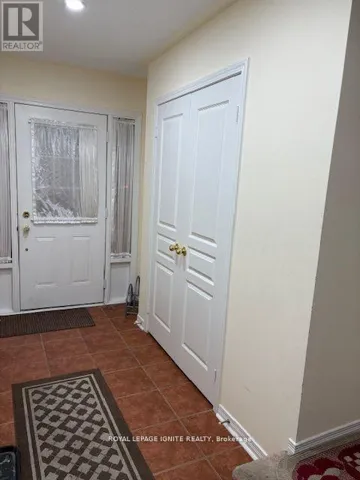 11 CURRAN HALL CRESCENT, Toronto (Morningside), Ontario M1G0A1