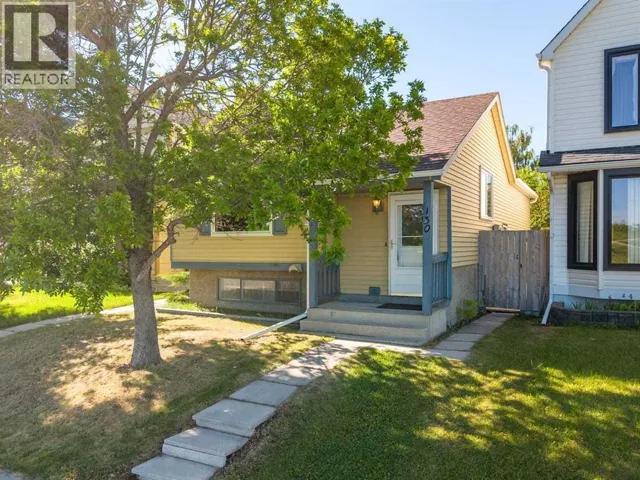 130 Woodbrook Way SW, Calgary, Alberta T2W4R6