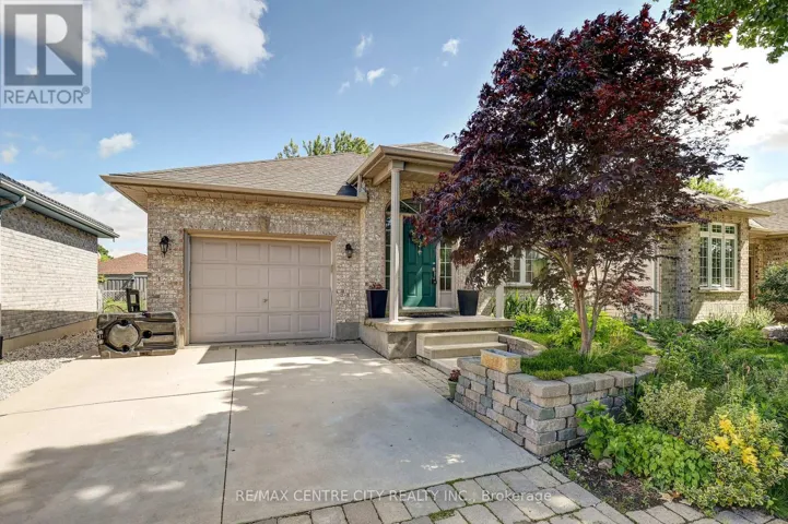24 SCHREYER DRIVE, St. Thomas, Ontario N5R6E8