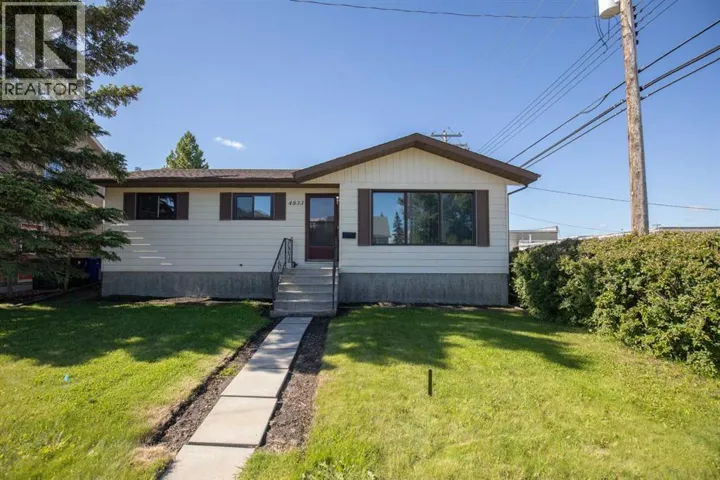 4833 49 Street, Olds, Alberta T4H1E3