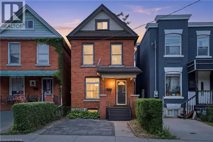 19 HUNTLEY Street, Hamilton, Ontario L8L5X8