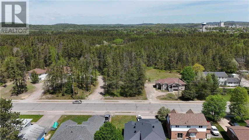 693 MEAD Boulevard, Espanola, Ontario P5E1L7