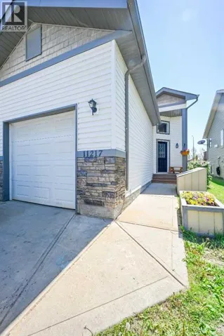 11217 69 Avenue, Grande Prairie, Alberta T8W0E1