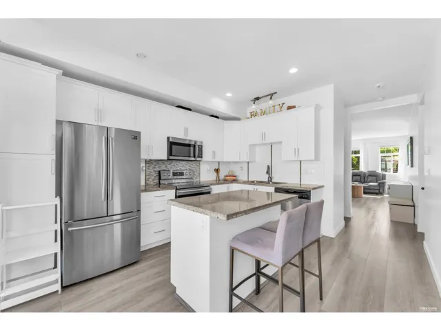 15 14377 60 AVENUE, Surrey, British Columbia V3X0E2