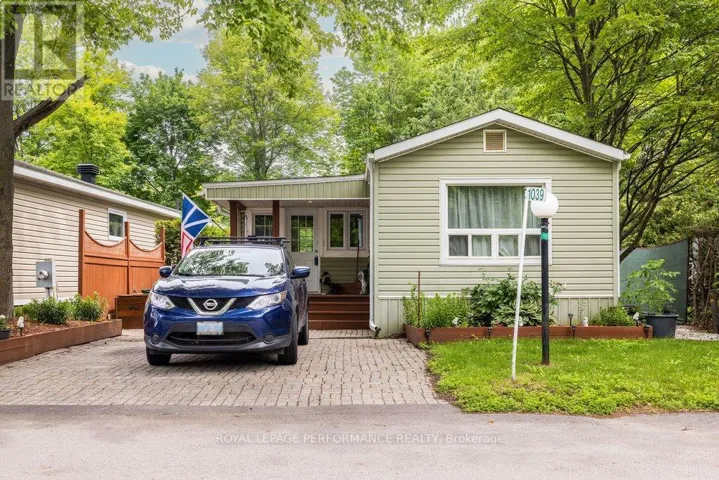 1039 VISTA BARRETT PRIVATE, Ottawa, Ontario K4P1C8