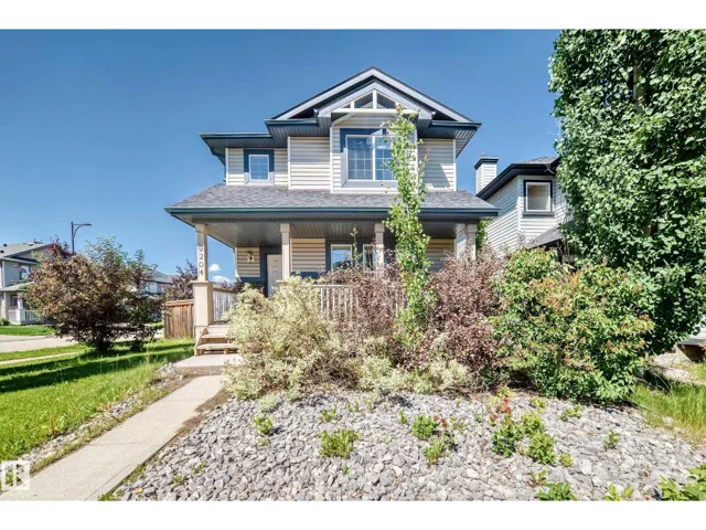 9204 SCOTT LN NW, Edmonton, Alberta T6R0E7