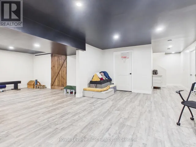 780
