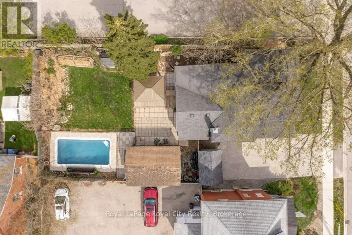554 WOOLWICH STREET, Guelph (Exhibition Park), Ontario N1H3Y2