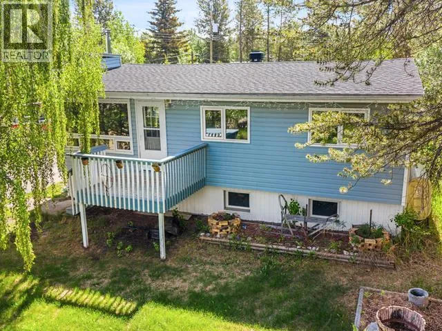 30 11TH AVENUE EAST, Whitehorse, Yukon Y1A4H7