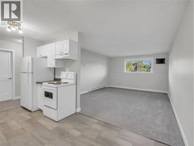 110 SKAHA Place Unit# 105, Penticton, British Columbia V2A7L1