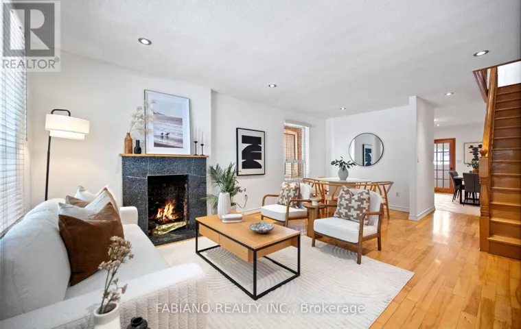 332 OSLER STREET, Toronto (Weston-Pellam Park), Ontario M6N2Z5