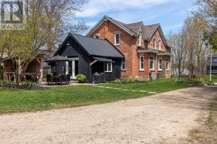 16 PETER STREET, Grey Highlands, Ontario N0C1E0