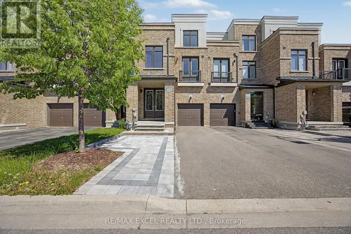 132 ELYSE COURT, Aurora, Ontario L4G2C9