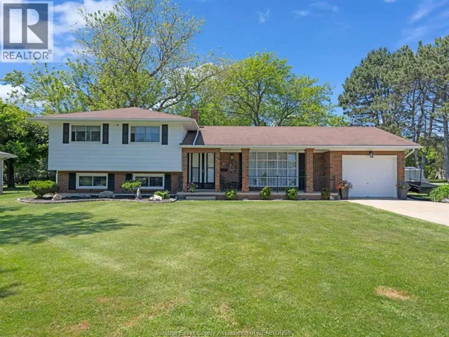 1517 Redwood ROAD, Kingsville, Ontario N9Y2V4