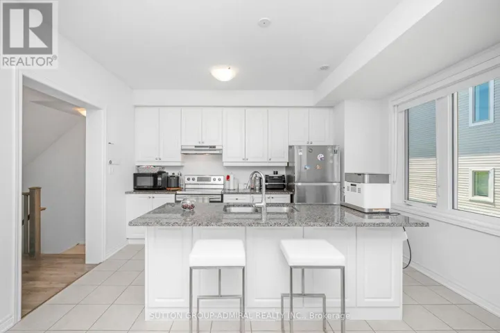82 HIBISCUS LANE, Hamilton (Vincent), Ontario L8K5J3