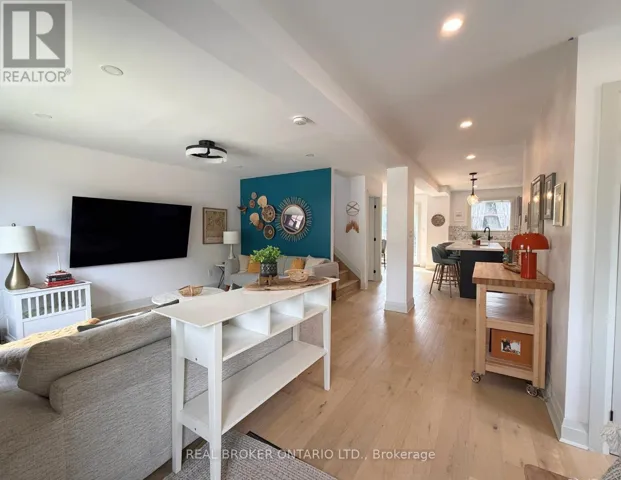 UPPER - 286 EAST 18TH STREET, Hamilton (Inch Park), Ontario L9A4P6