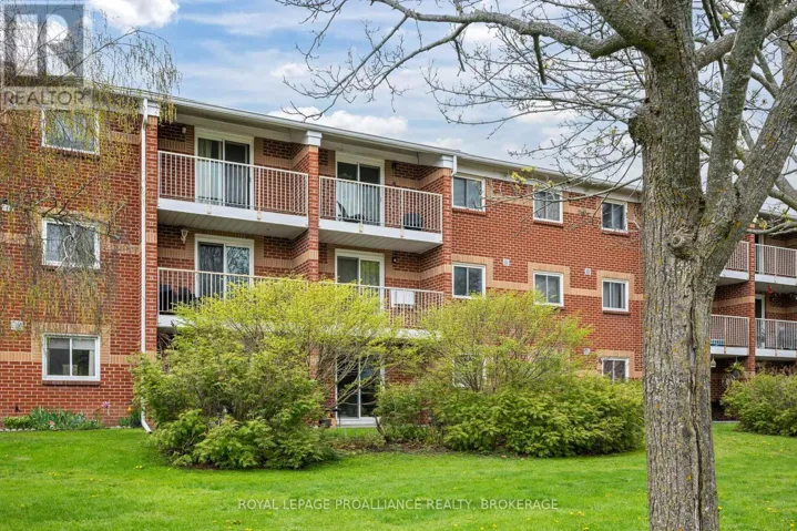 306 - 573 ARMSTRONG ROAD, Kingston (East Gardiners Rd), Ontario K7M8J8