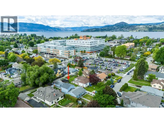 633 Glenwood Avenue, Kelowna, British Columbia V1Y5M2