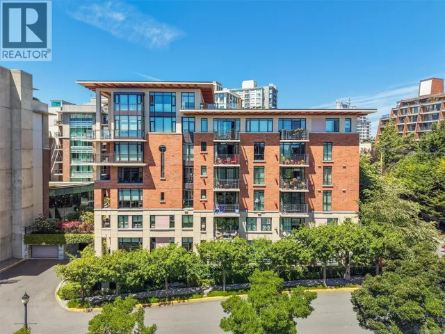 205 827 Fairfield Rd, Victoria, British Columbia V8V5B2
