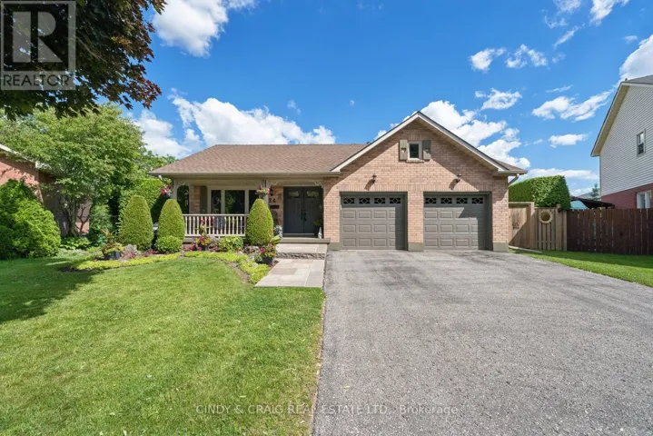 34 CLOVERFIELD STREET, Clarington (Courtice), Ontario L1E1K4