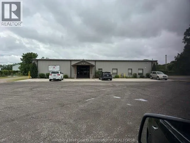607 BLOOMFIELD ROAD, Chatham, Ontario N7M5J5