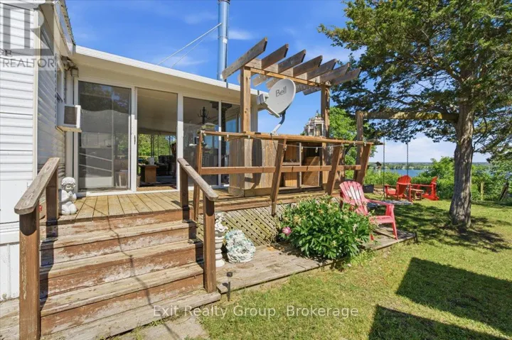 1154 COUNTY RD 14, Prince Edward County (Sophiasburg Ward), Ontario K0K1W0