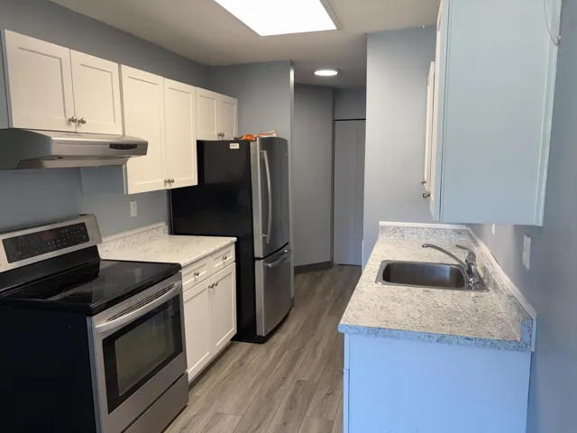 206 9682 134 STREET, Surrey, British Columbia V3T5L6