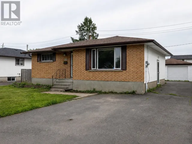 334 Lambton Cres, Thunder Bay, Ontario P7C5L8