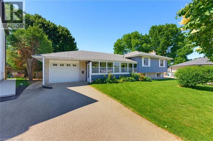 6 TREELAWN Terrace, Brantford, Ontario N3R3P6