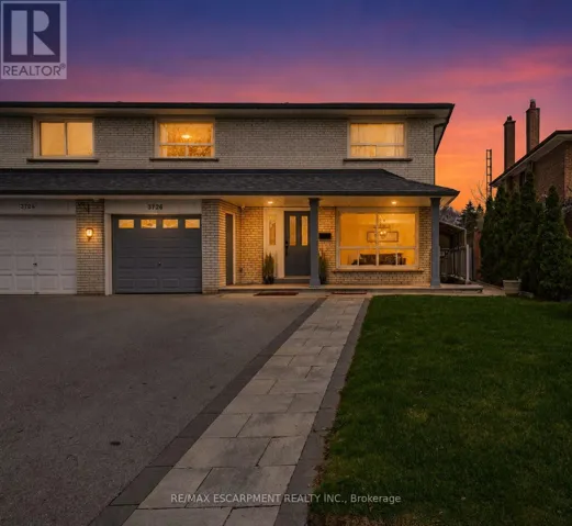 3726 HOLDEN CRESCENT, Mississauga (Mississauga Valleys), Ontario L5A2V8