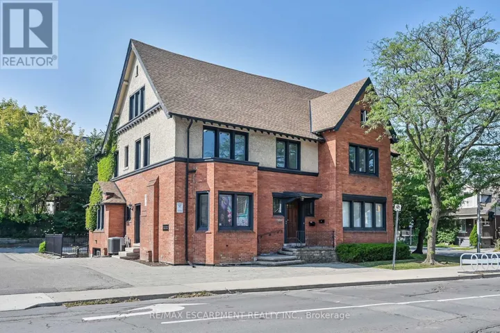235 QUEEN STREET S, Hamilton (Durand), Ontario L8P3T1