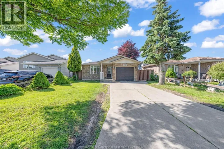 1541 FOSTER, Windsor, Ontario N8W5P8
