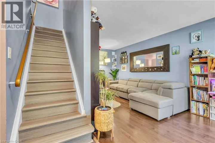 375 PIONEER Drive Unit# 7, Kitchener, Ontario N2P1L8