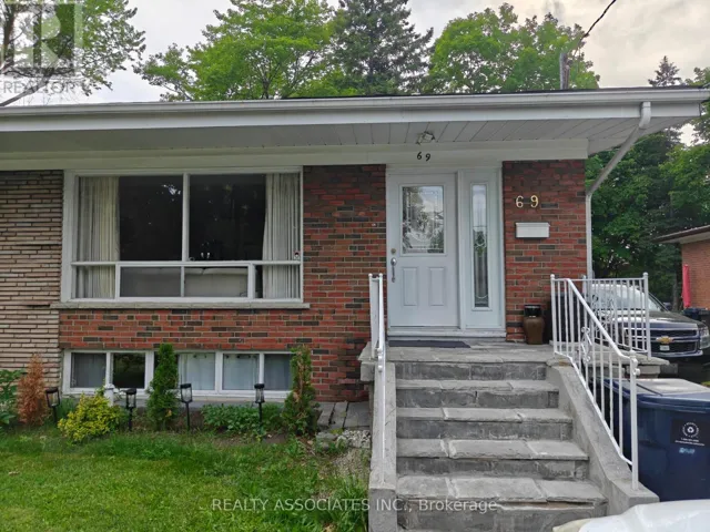 69 CORNERBROOK DRIVE S, Toronto (Parkwoods-Donalda), Ontario M3A1H5