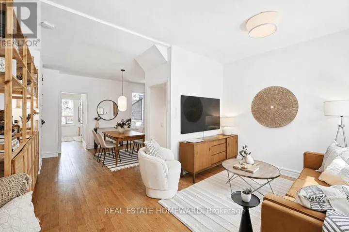 91 CARLAW AVENUE, Toronto (South Riverdale), Ontario M4M2R6