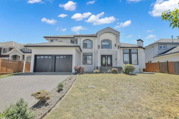 12242 98A AVENUE, Surrey, British Columbia V3V7S5