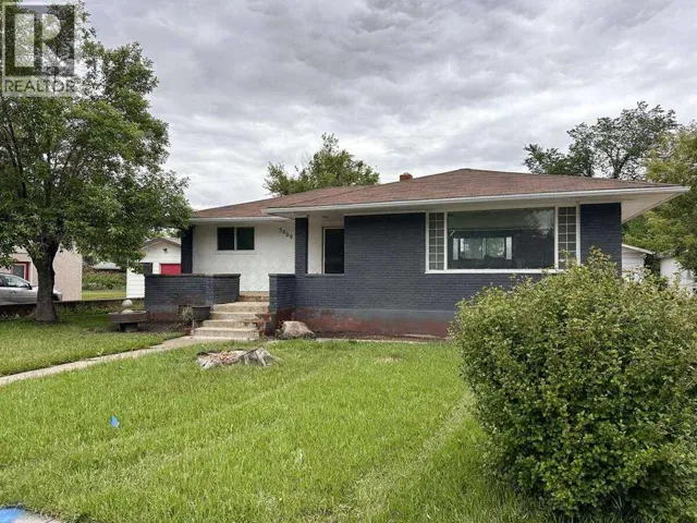 5009 51 Avenue, Taber, Alberta T1G1N3