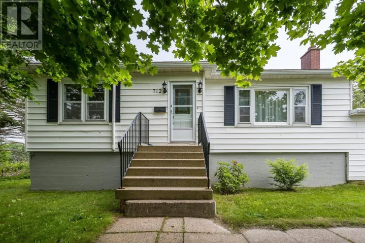 712 Herring Cove Road, Spryfield, Nova Scotia B3R1Y6