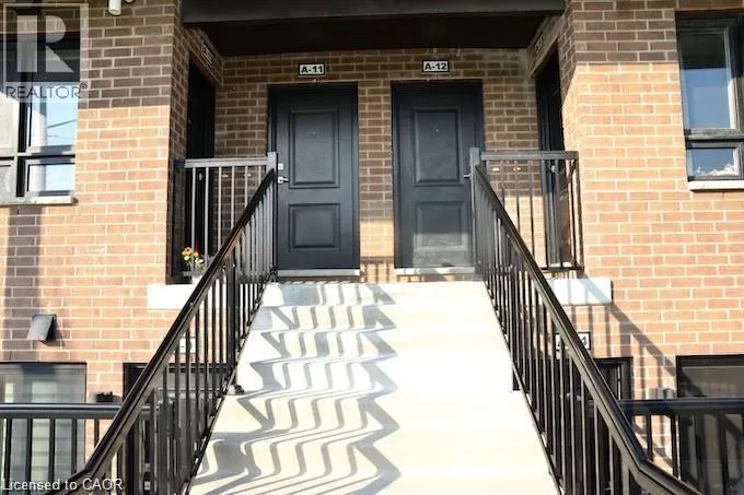 1331 COUNTRYSTONE Drive Unit# A12, Kitchener, Ontario N2N0C5